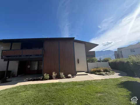 Exterior - 208 N Garden Park W, Orem, UT 84057 photo 3 of 7