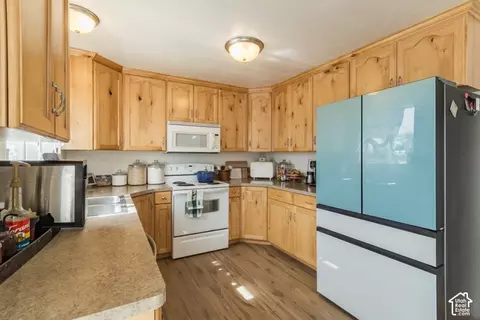 Kitchen - 1971 E 3050 S, Vernal, UT 84078 photo 1 of 3