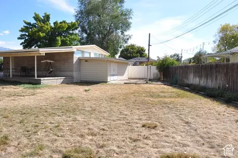 Exterior - 441 E Mary Rose Dr S, Murray, UT 84107 photo 10 of 14