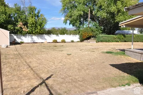 Exterior - 441 E Mary Rose Dr S, Murray, UT 84107 photo 8 of 14