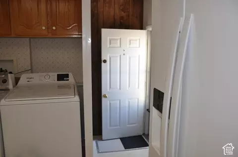 Entry Way - 441 E Mary Rose Dr S, Murray, UT 84107 photo 2 of 7