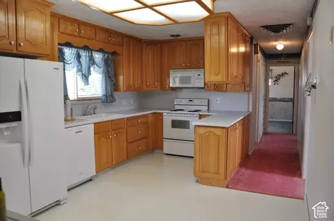 Kitchen - 441 E Mary Rose Dr S, Murray, UT 84107 photo 2 of 6