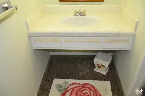 Bath - 441 E Mary Rose Dr S, Murray, UT 84107 photo 3 of 6