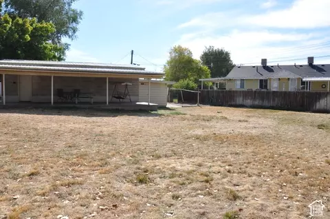 Exterior - 441 E Mary Rose Dr S, Murray, UT 84107 photo 12 of 14