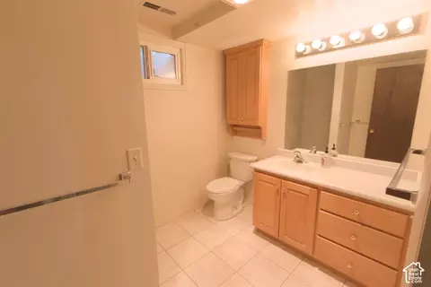 Bath - 1254 N Main St, Centerville, UT 84014 photo 2 of 3