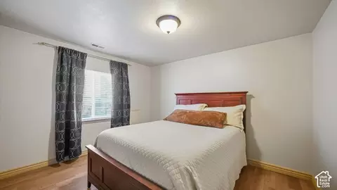 Bedroom - 248 E Gold Leaf Cir, Draper, UT 84020 photo 3 of 3