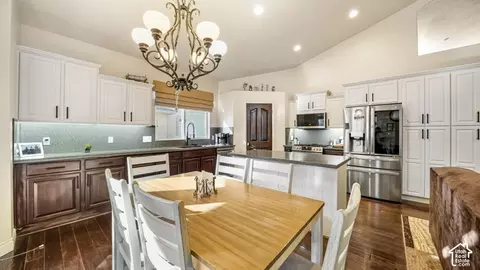Kitchen - 248 E Gold Leaf Cir, Draper, UT 84020 photo 2 of 3