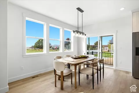 Dining - 2935 W 1200 S, Syracuse, UT 84075 photo 1 of 1