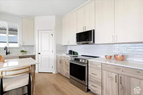 Kitchen - 2935 W 1200 S, Syracuse, UT 84075 photo 3 of 5
