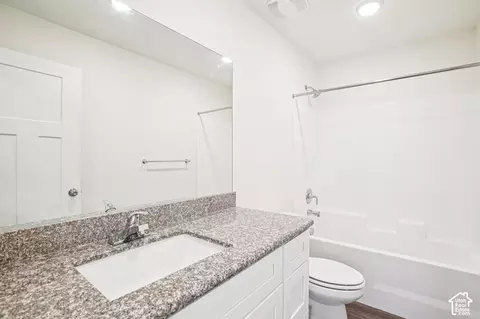Bath - 382 W 1040 S, Ogden, UT 84404 photo 6 of 6