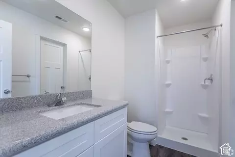 Bath - 382 W 1040 S, Ogden, UT 84404 photo 3 of 6