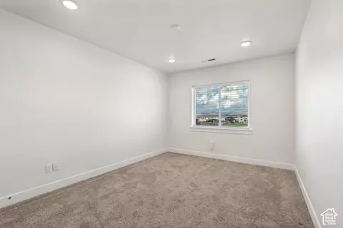 Bedroom - 2907 E Dreyden Ln, Eagle Mountain, UT 84005 photo 5 of 8