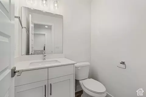 Bath - 2907 E Dreyden Ln, Eagle Mountain, UT 84005 photo 1 of 4
