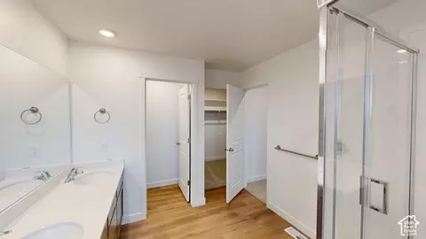 Bath - 765 N Pheasantbrook Dr, Centerville, UT 84014 photo 3 of 6