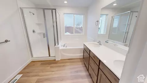 Bath - 765 N Pheasantbrook Dr, Centerville, UT 84014 photo 2 of 6