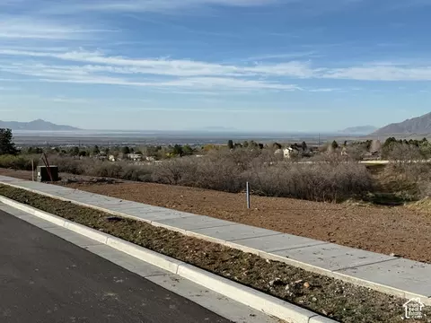 592 E Yorkshire Dr, Tooele, UT 84074 photo 6