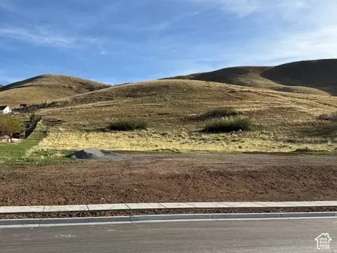 592 E Yorkshire Dr, Tooele, UT 84074 photo 9