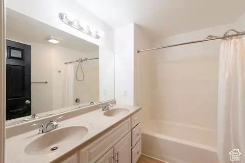 Bath - 1208 W Saddle Bluff Dr, Murray, UT 84123 photo 5 of 5