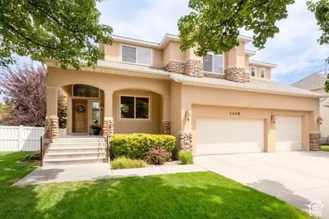 Exterior - 1208 W Saddle Bluff Dr, Murray, UT 84123 photo 2 of 9