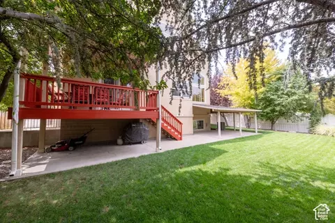 Exterior - 1208 W Saddle Bluff Dr, Murray, UT 84123 photo 8 of 9