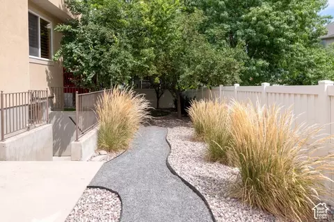 Exterior - 1208 W Saddle Bluff Dr, Murray, UT 84123 photo 9 of 9