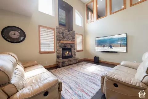 Living - 1208 W Saddle Bluff Dr, Murray, UT 84123 photo 5 of 5