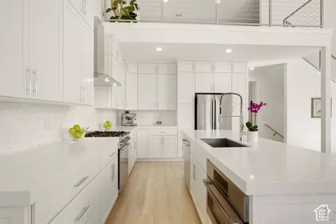 Kitchen - 369 E Overlook Loop, Hideout, UT 84036 photo 5 of 6