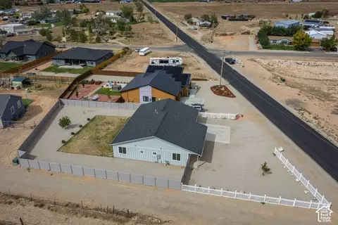 View/Area - 5020 Spanish Valley Dr, Moab, UT 84532 photo 1 of 9