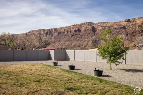 Exterior - 5020 Spanish Valley Dr, Moab, UT 84532 photo 7 of 12