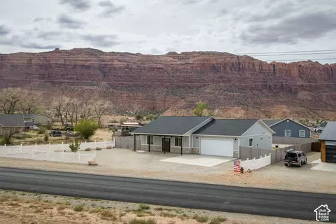 Exterior - 5020 Spanish Valley Dr, Moab, UT 84532 photo 2 of 12