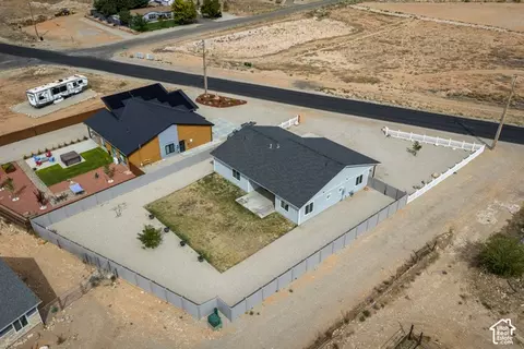 View/Area - 5020 Spanish Valley Dr, Moab, UT 84532 photo 2 of 9
