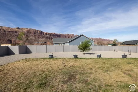 Exterior - 5020 Spanish Valley Dr, Moab, UT 84532 photo 8 of 12
