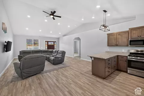 Living - 5020 Spanish Valley Dr, Moab, UT 84532 photo 2 of 2