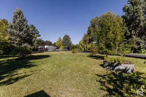 Exterior - 3959 S Main St, Nibley, UT 84321 photo 3 of 8