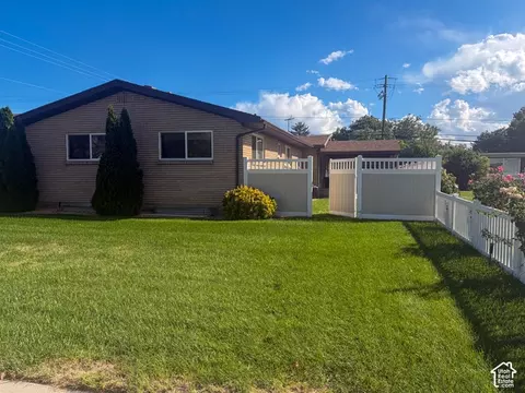 Exterior - 145 N 400 E #29, Orem, UT 84097 photo 4 of 9