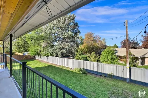 Exterior - 4230 S 2700 E, Holladay, UT 84124 photo 6 of 7