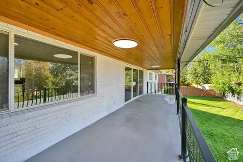 Exterior - 4230 S 2700 E, Holladay, UT 84124 photo 5 of 7