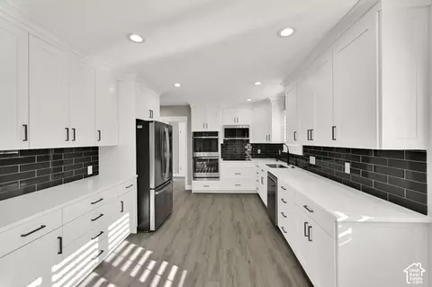 Kitchen - 4230 S 2700 E, Holladay, UT 84124 photo 2 of 4