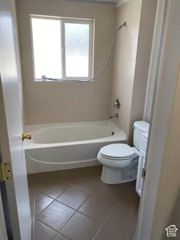 Bath - 110 E 2250 S, Bountiful, UT 84010 photo 2 of 3