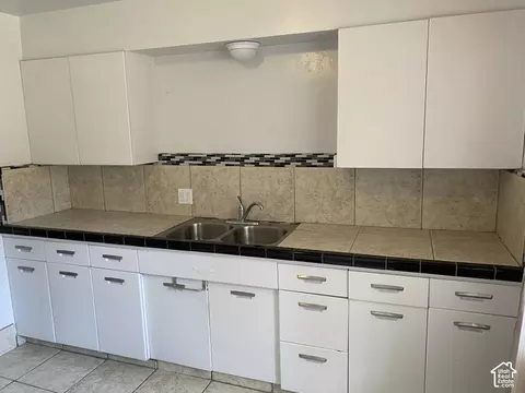 Kitchen - 110 E 2250 S, Bountiful, UT 84010 photo 3 of 4