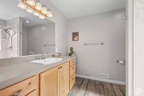 Bath - 1045 W 3600 S #4, Perry, UT 84302 photo 2 of 6