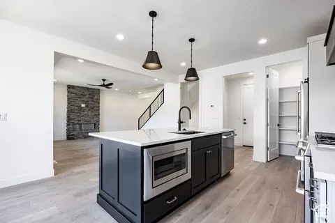 Kitchen - 371 W Ascent Dr #264, Hideout, UT 84036 photo 6 of 6