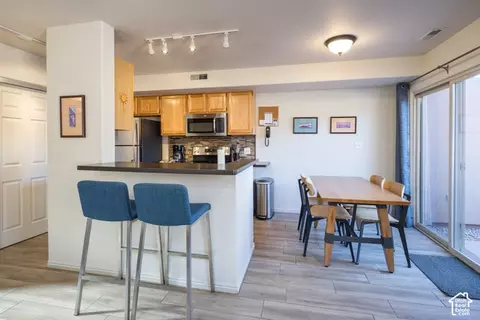Dining - 3253 E Fairway Loop, Moab, UT 84532 photo 1 of 1