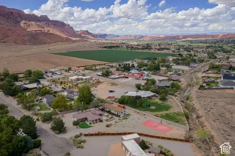 View/Area - 4095 Mountain Ct, Moab, UT 84532 photo 5 of 6