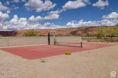 Exterior - 4095 Mountain Ct, Moab, UT 84532 photo 12 of 16