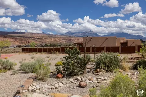 Exterior - 4095 Mountain Ct, Moab, UT 84532 photo 15 of 16