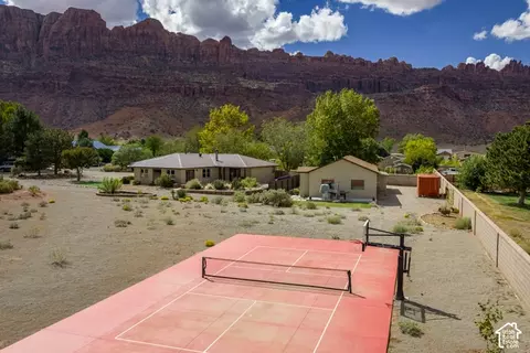 Exterior - 4095 Mountain Ct, Moab, UT 84532 photo 14 of 16