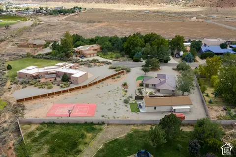View/Area - 4095 Mountain Ct, Moab, UT 84532 photo 1 of 6