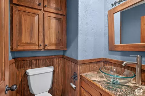 Bath - 4095 Mountain Ct, Moab, UT 84532 photo 4 of 5