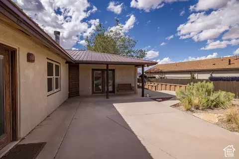 Exterior - 4095 Mountain Ct, Moab, UT 84532 photo 5 of 16